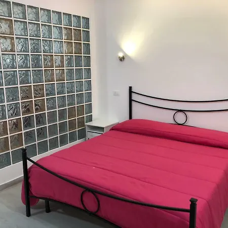 Dione بيت للعطل سيراكوزا